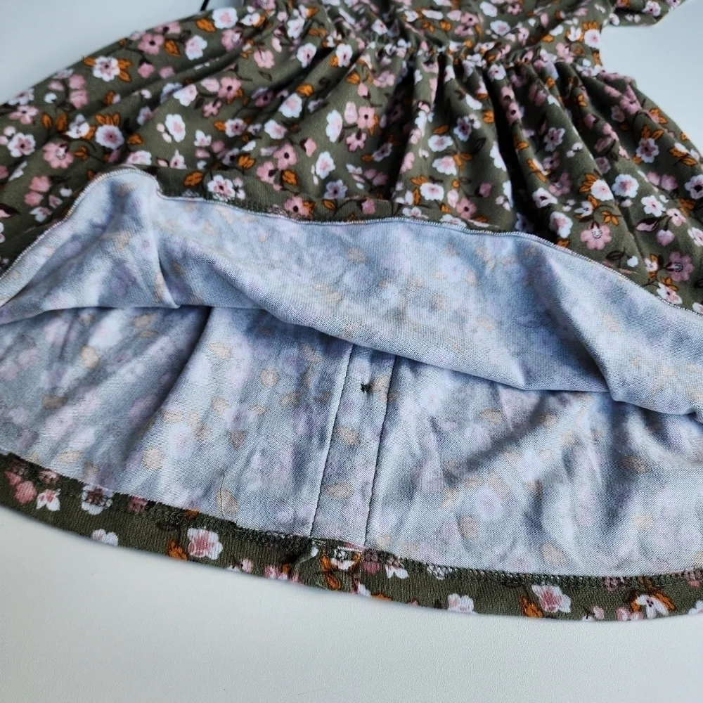Little Lass Green and Pink Casual Dress with Short Sleeves and Crew Neck